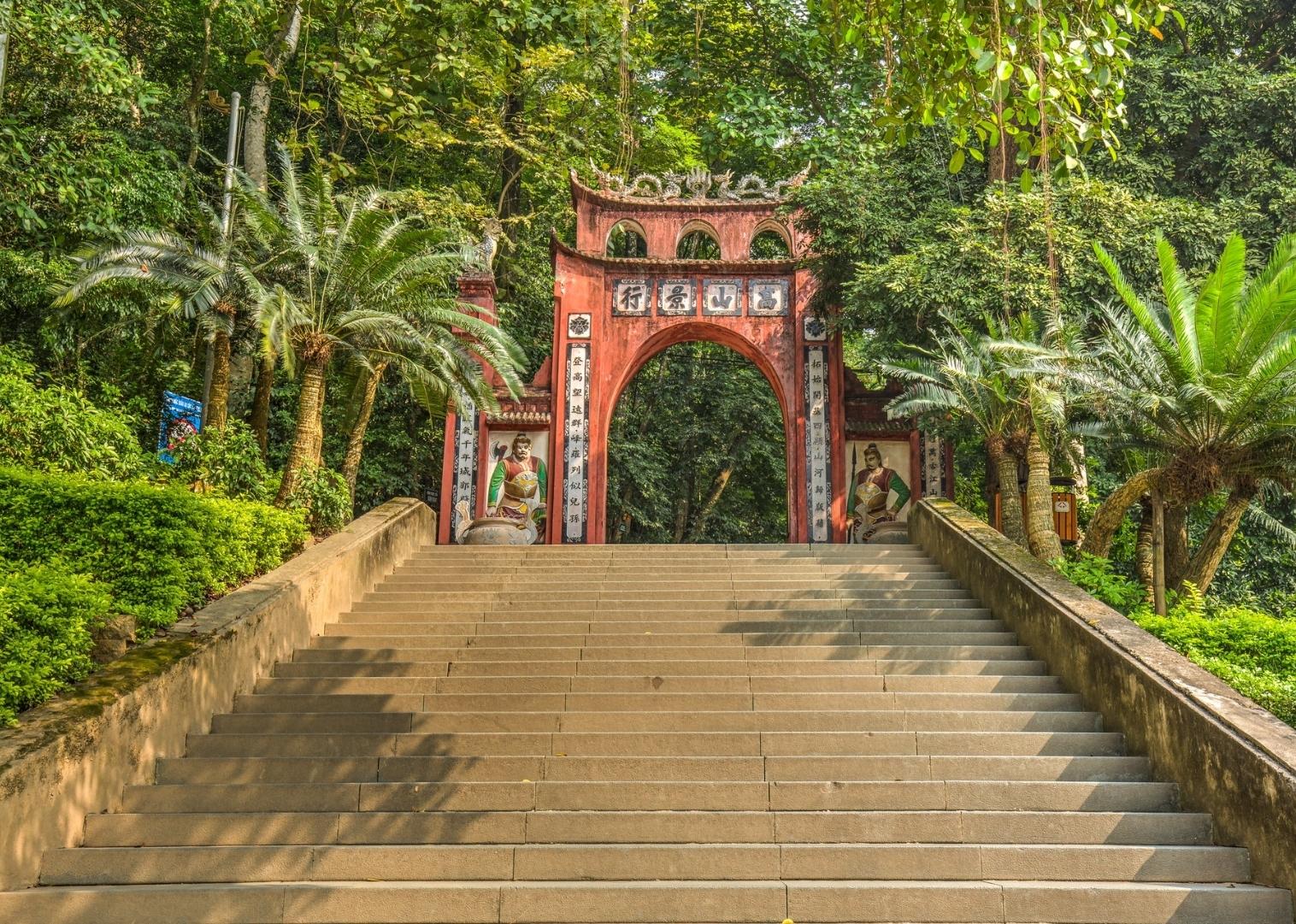 Quần thể Khu Di tích lịch sử Quốc gia đặc biệt Đền Hùng
